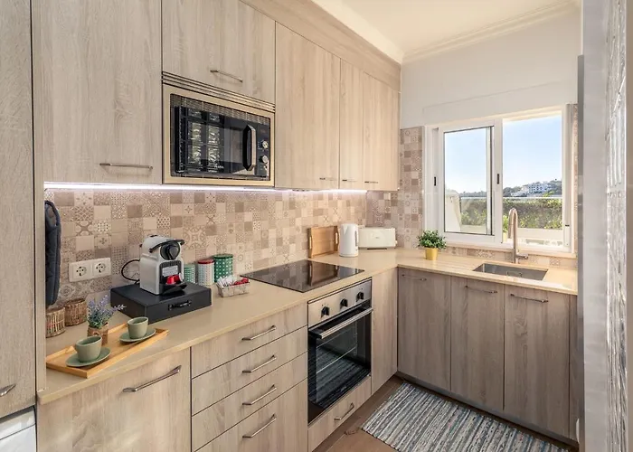 Sunset On The Sea 아파트 *